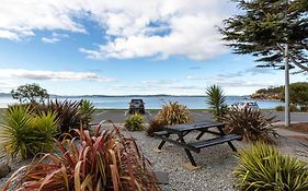 Beachfront Apartment Blackmans Bay